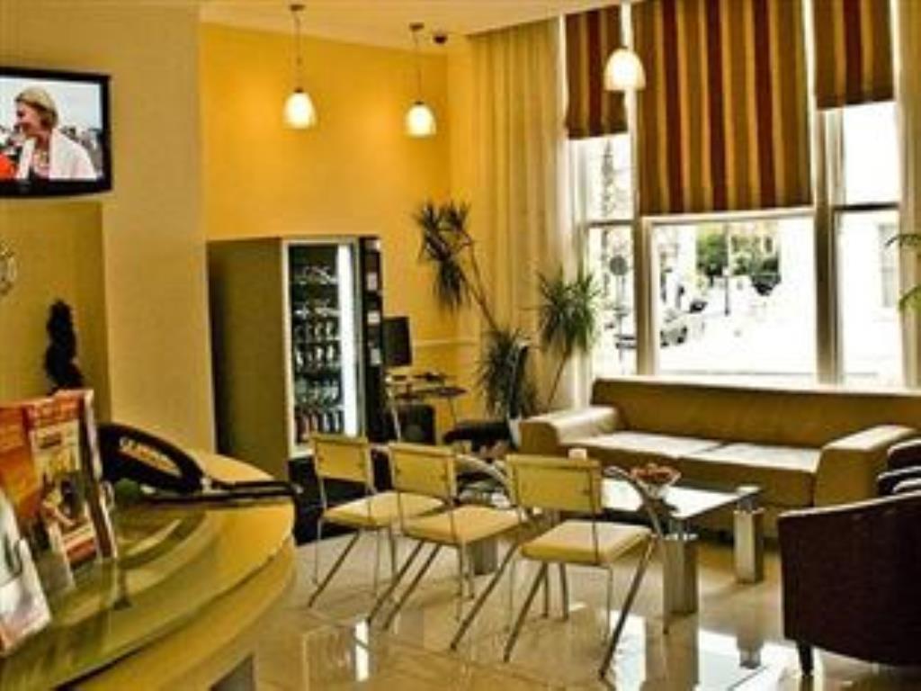 Leisure Inn Hotel Лондон Экстерьер фото